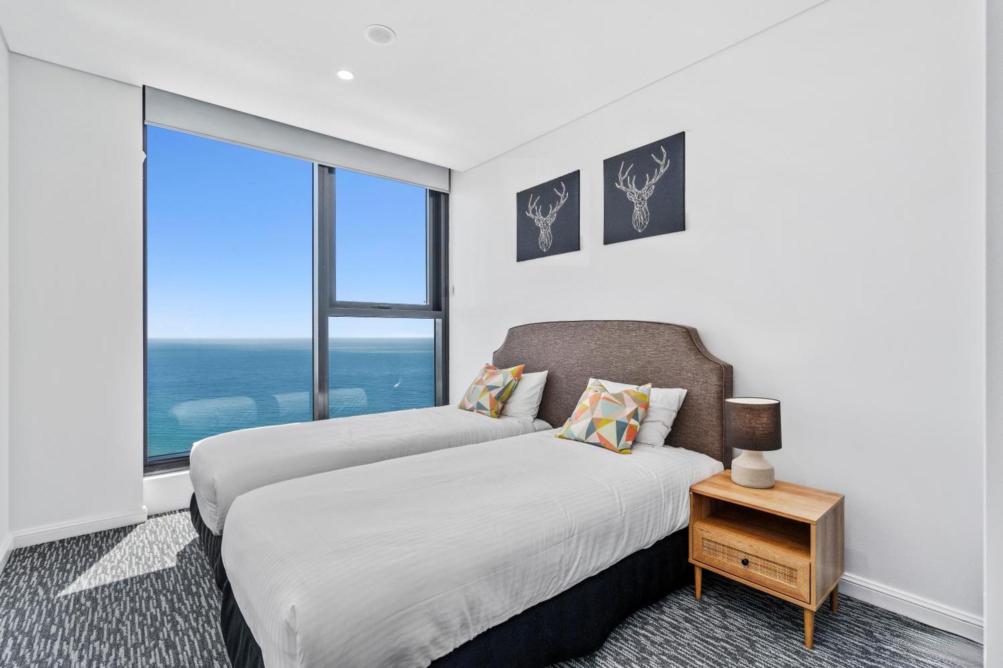 Surfers Paradise New Beachfront Apartments Gold Coast Exterior photo