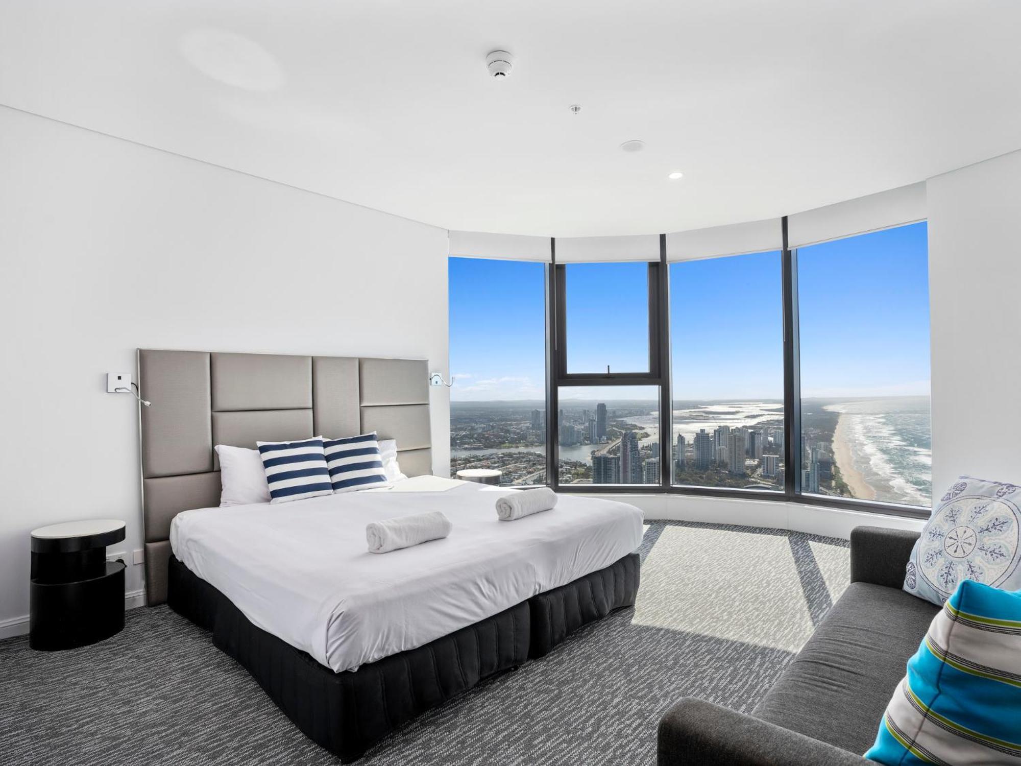 Surfers Paradise New Beachfront Apartments Gold Coast Exterior photo